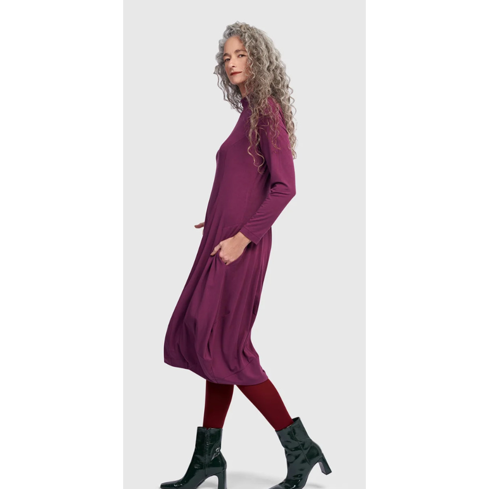 Alembika NWT Essential Turtleneck Cocoon Dress, Sangria Size 7 (18-20) - Picture 2 of 5